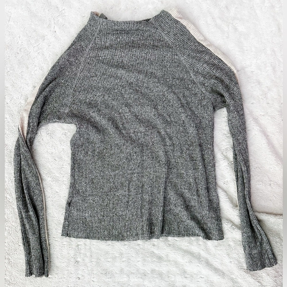 COA Ribbed Gray Knit Sweater - Picture 2 of 8